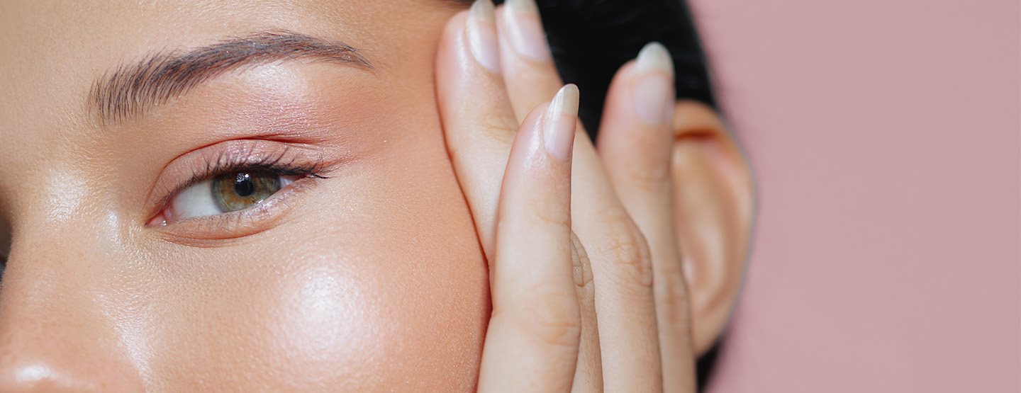 Frosted Glam: Jak si vytvořit elegantní zimní look s chladnými pastelovými barvami