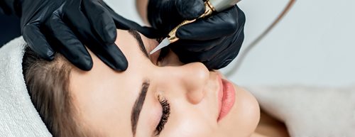 Permanentní make-up: Co umí a jak dlouho vydrží?